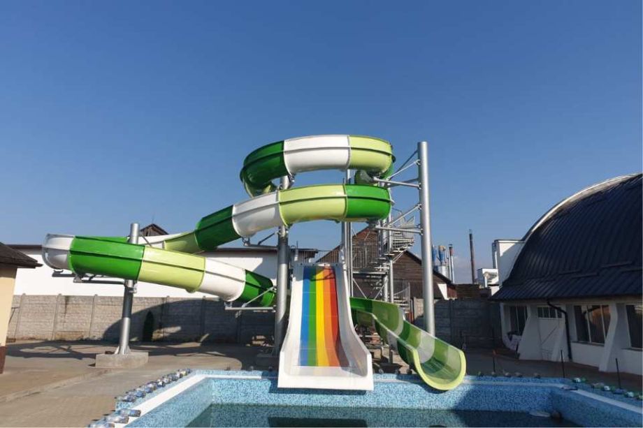 Servicii de construcții piscine