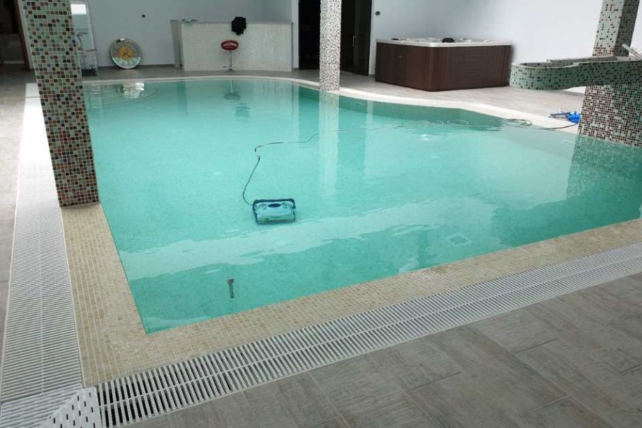 Servicii de întreținere piscine
